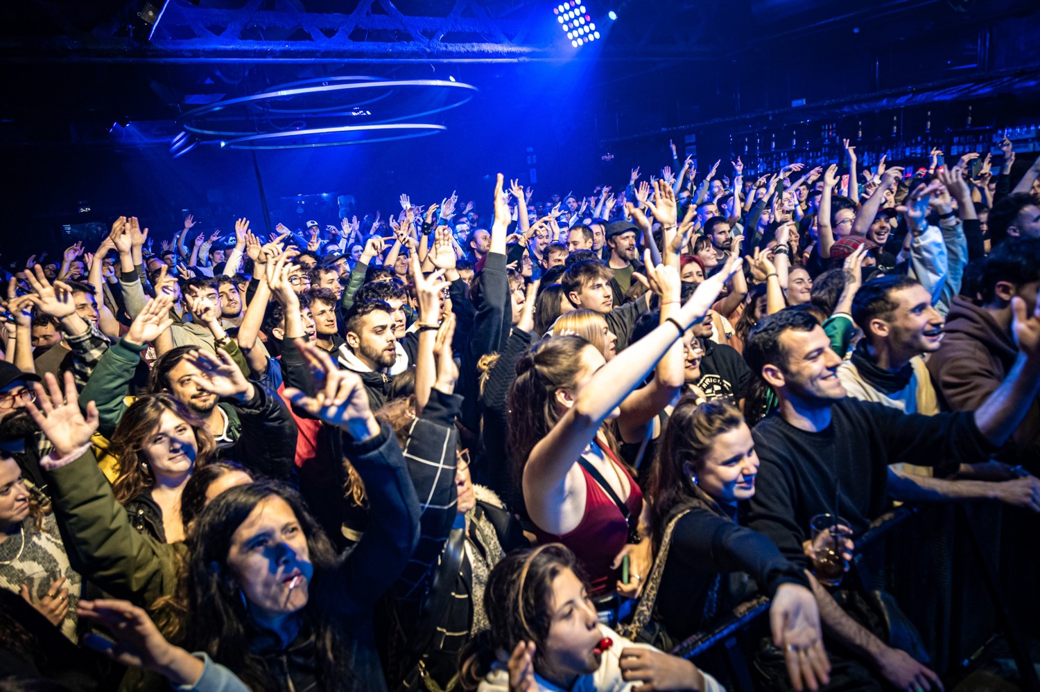 hands in ti air.jpg hands in ti air.jpg